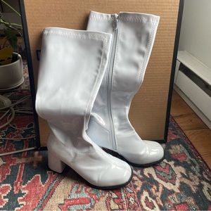White Shiny Vinyl Go-Go Knee High Boots zip up